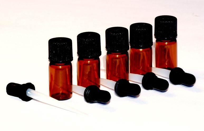 Braunglas - Flasche mit Pipette